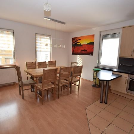 Apartment Stuttgart Suedheim Bagian luar foto
